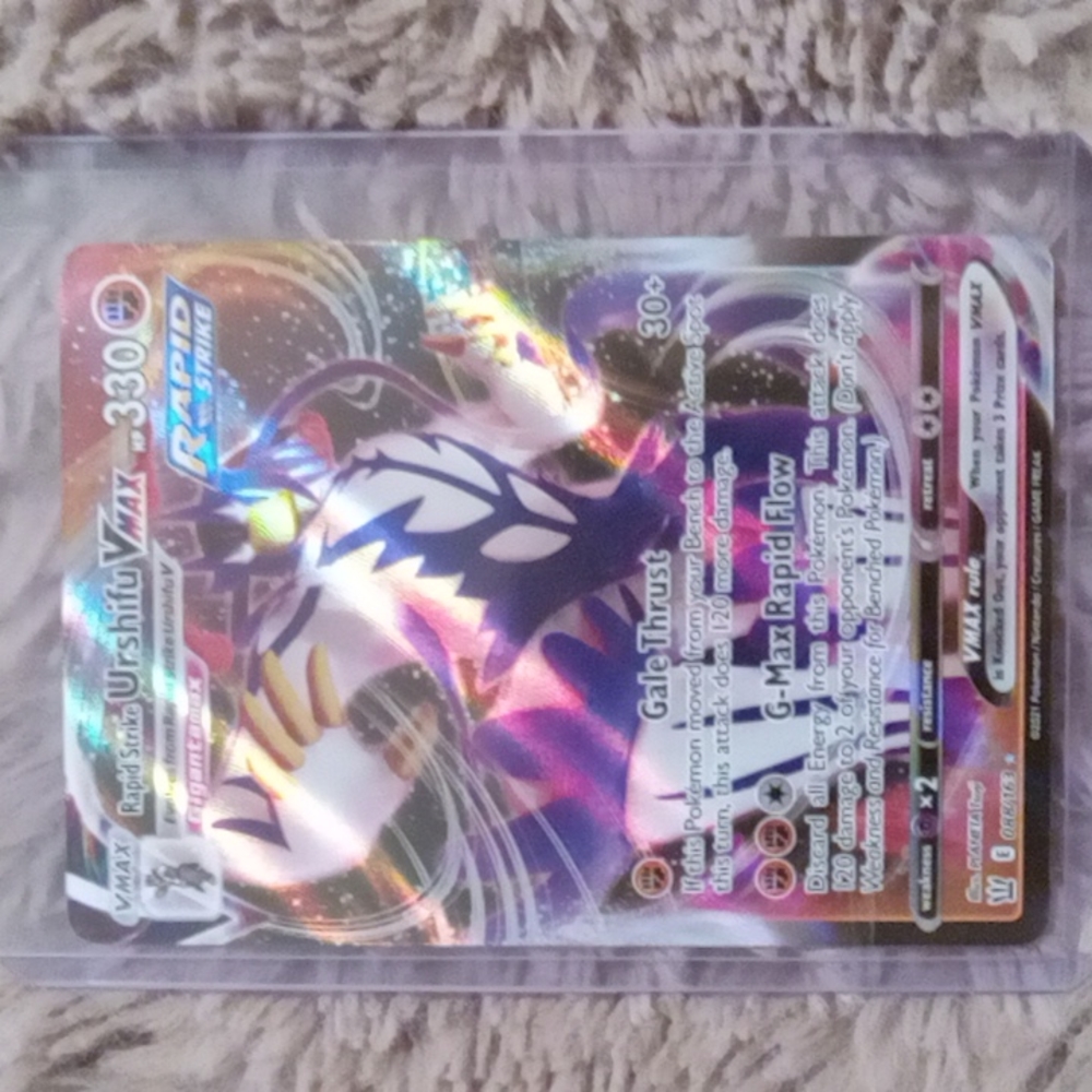 Urshifu Vmax holographic 088/163 mint condition